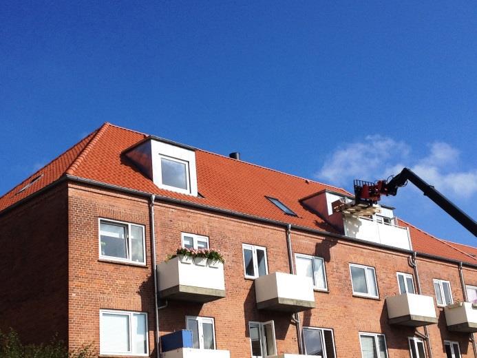 Østbyparken, tagrenovering